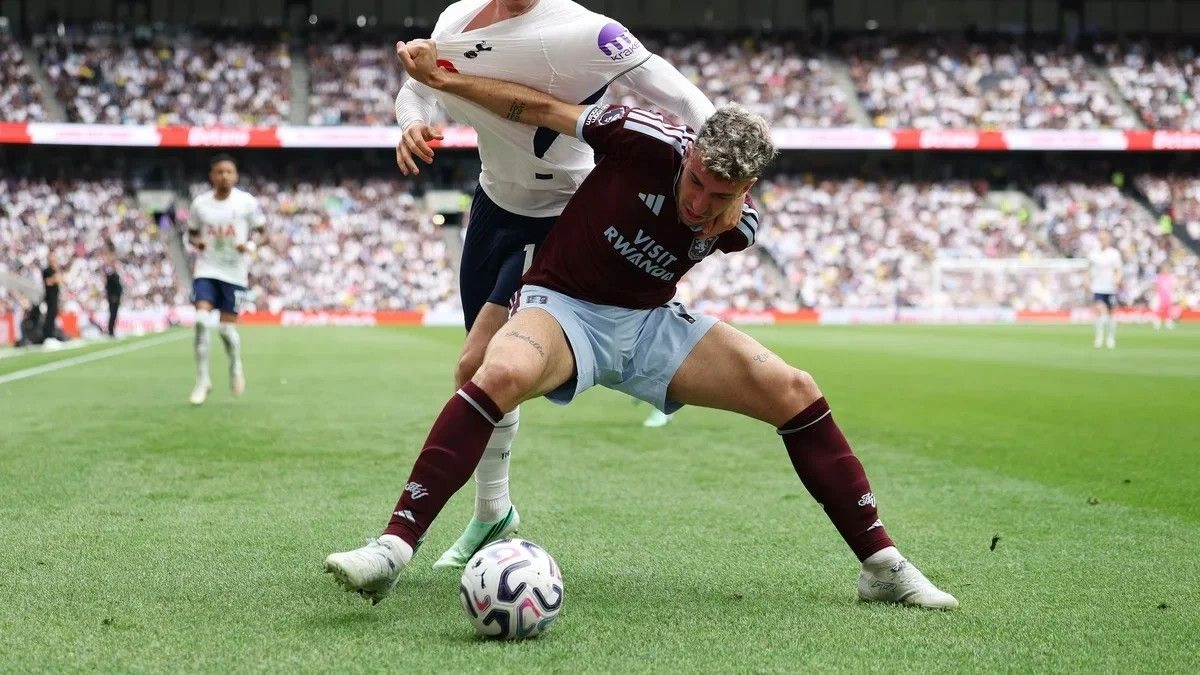 Aston Villa'da Ian Maatsen ve Matteo Ruggeri, F.Bahçe maçında yok!