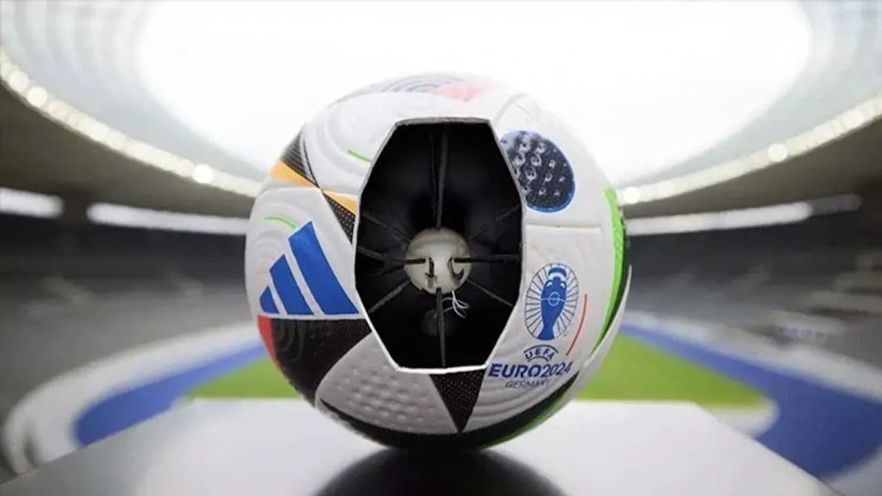 TFF açıkladı: Çipli top teknolojisi için ihale düzenlenecek!