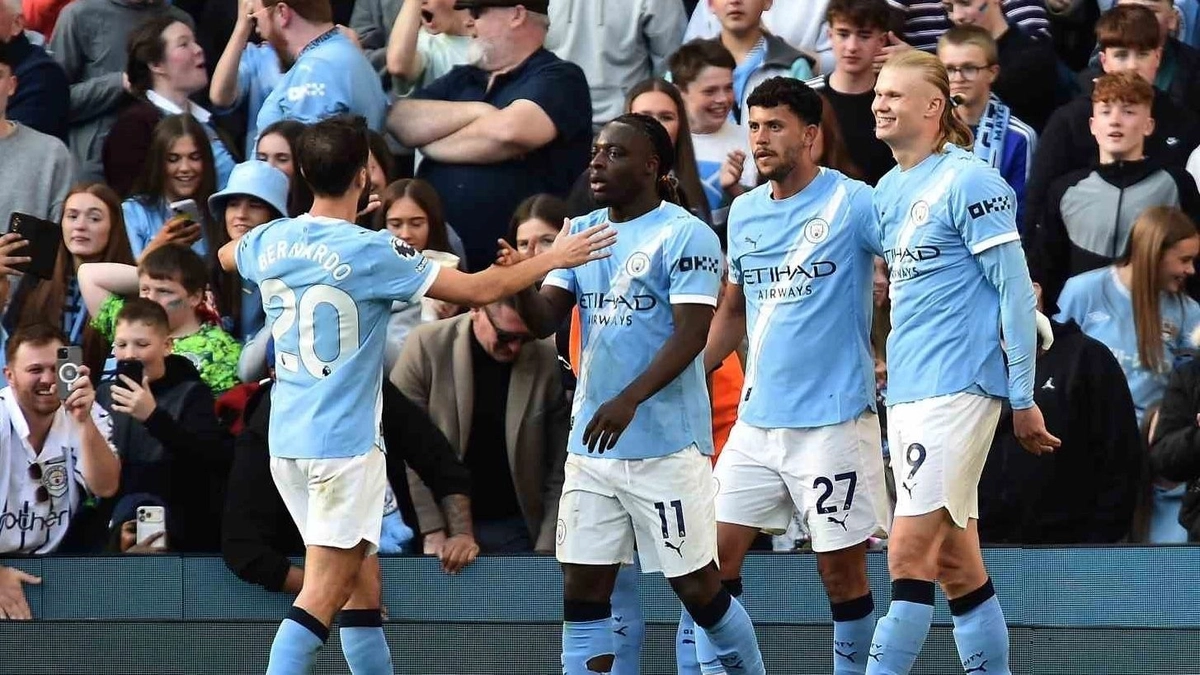İNGİLTERE PREMİER LİG’İN 33. HAFTASINDA ŞAMPİYONLUK MÜCADELESİ VEREN MANCHESTER CİTY SAHASINDA ARSENAL'I 2-1 MAĞLUP ETTİ.