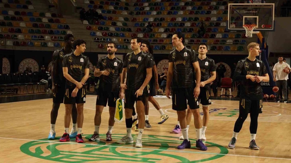 TÜRKİYE BASKETBOL SÜPER LİGİ’NİN İLK HAFTASINDA KÖRFEZ BASKET, KONUK ETTİĞİ ESENLER EROKSPOR’U 88-79 MAĞLUP ETTİ.