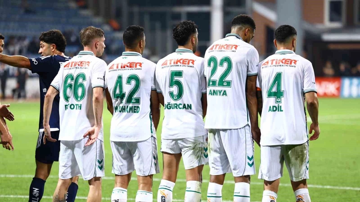 KASIMPAŞA, TRENDYOL SÜPER LİG’İN 6. HAFTASININ AÇILIŞ MAÇINDA EVİNDE KARŞILAŞTIĞI KONYASPOR İLE GOLSÜZ BERABERE KALDI.